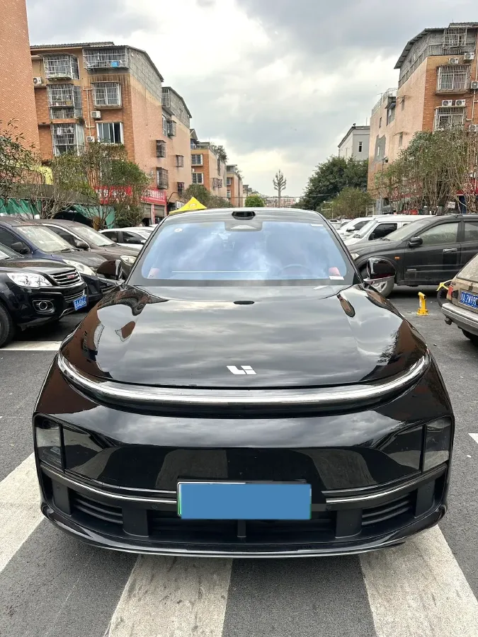 2025 Li L7 Range Extended 154HP REEV,autocango,china used car exporter,china ev exporter,chinese used car exporter,chinese used ev exporter