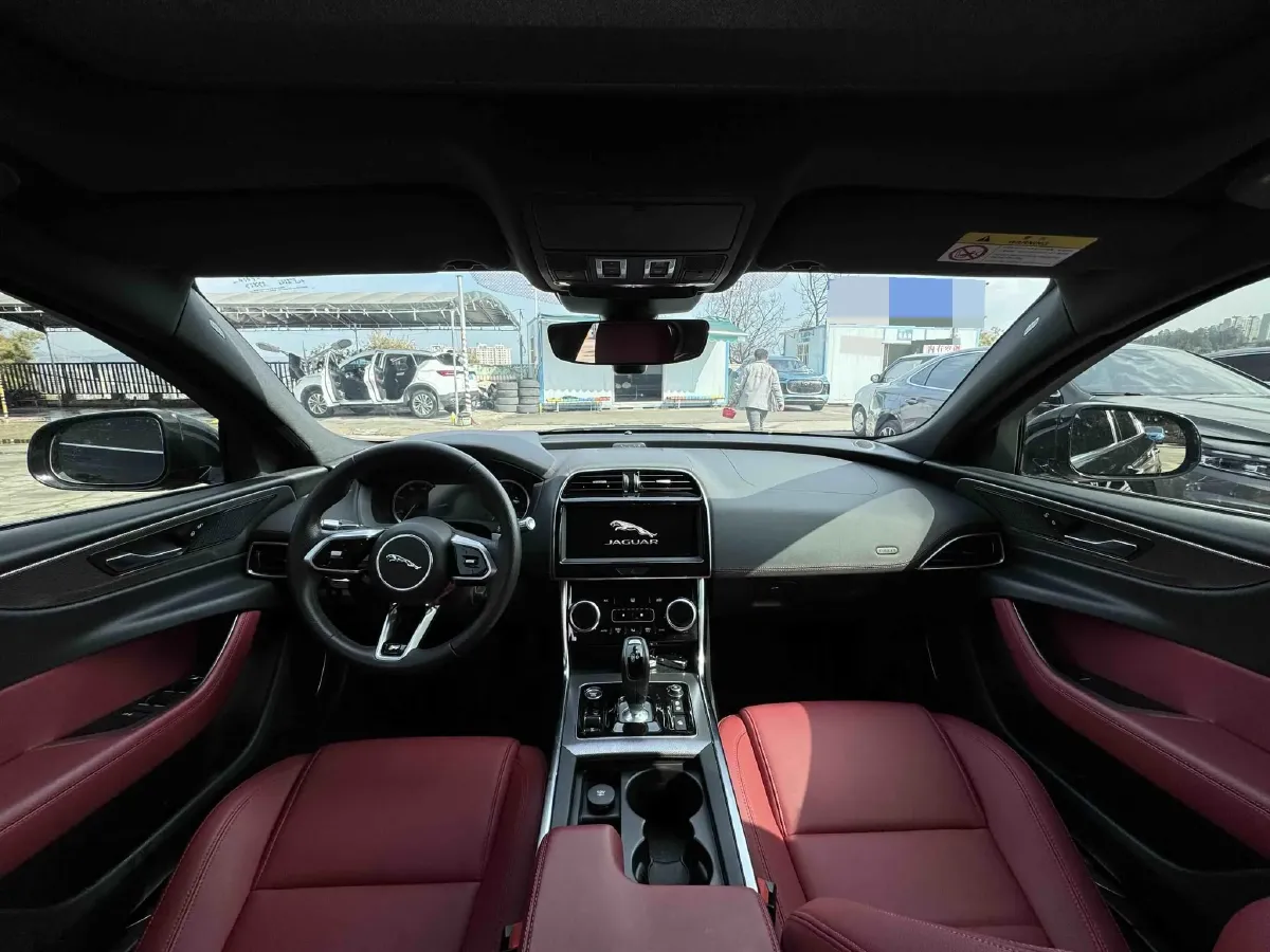 2020 Jaguar XEL 2.0T 200HP L4 8AT,autocango,china used car exporter,china ev exporter,chinese used car exporter,chinese used ev exporter