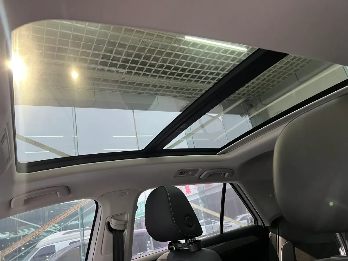 2022 Volkswagen T-Roc 1.4T 150HP L4 7DCT,autocango,china used car exporter,china ev exporter,chinese used car exporter,chinese used ev exporter