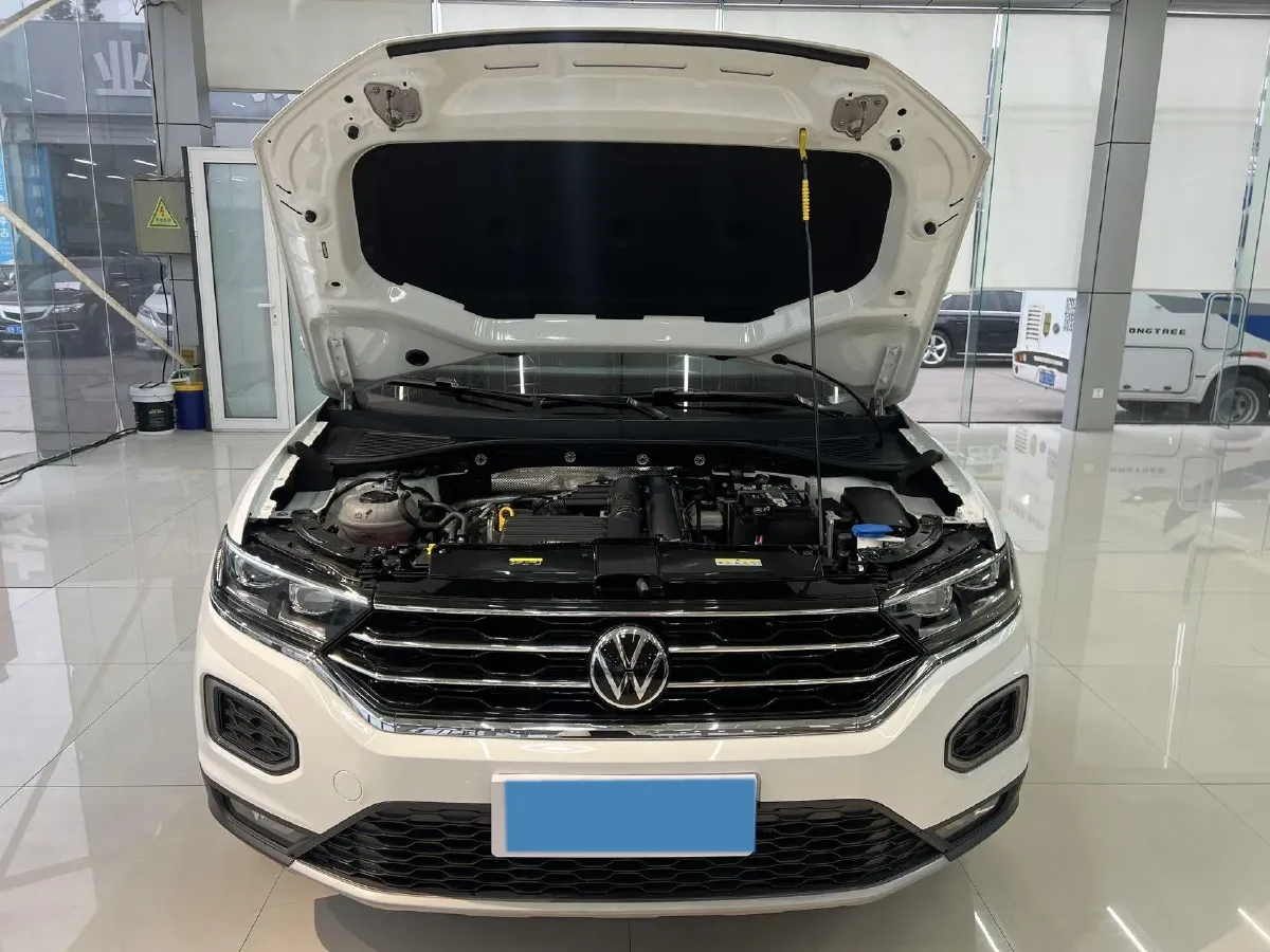 2022 Volkswagen T-Roc 1.4T 150HP L4 7DCT,autocango,china used car exporter,china ev exporter,chinese used car exporter,chinese used ev exporter