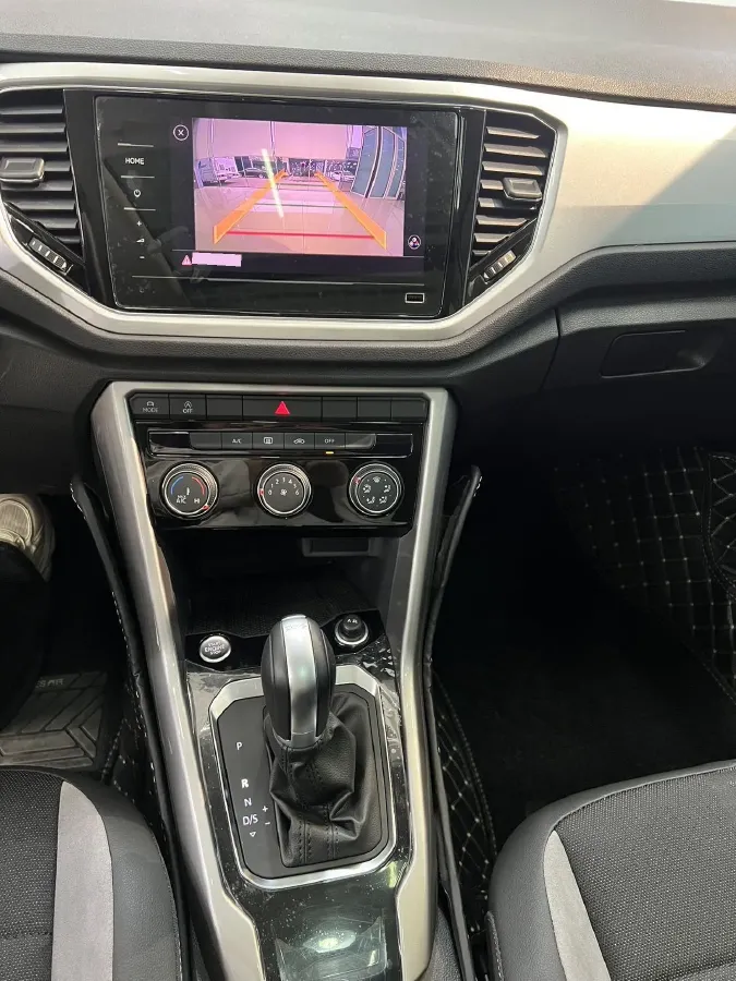 2022 Volkswagen T-Roc 1.4T 150HP L4 7DCT,autocango,china used car exporter,china ev exporter,chinese used car exporter,chinese used ev exporter