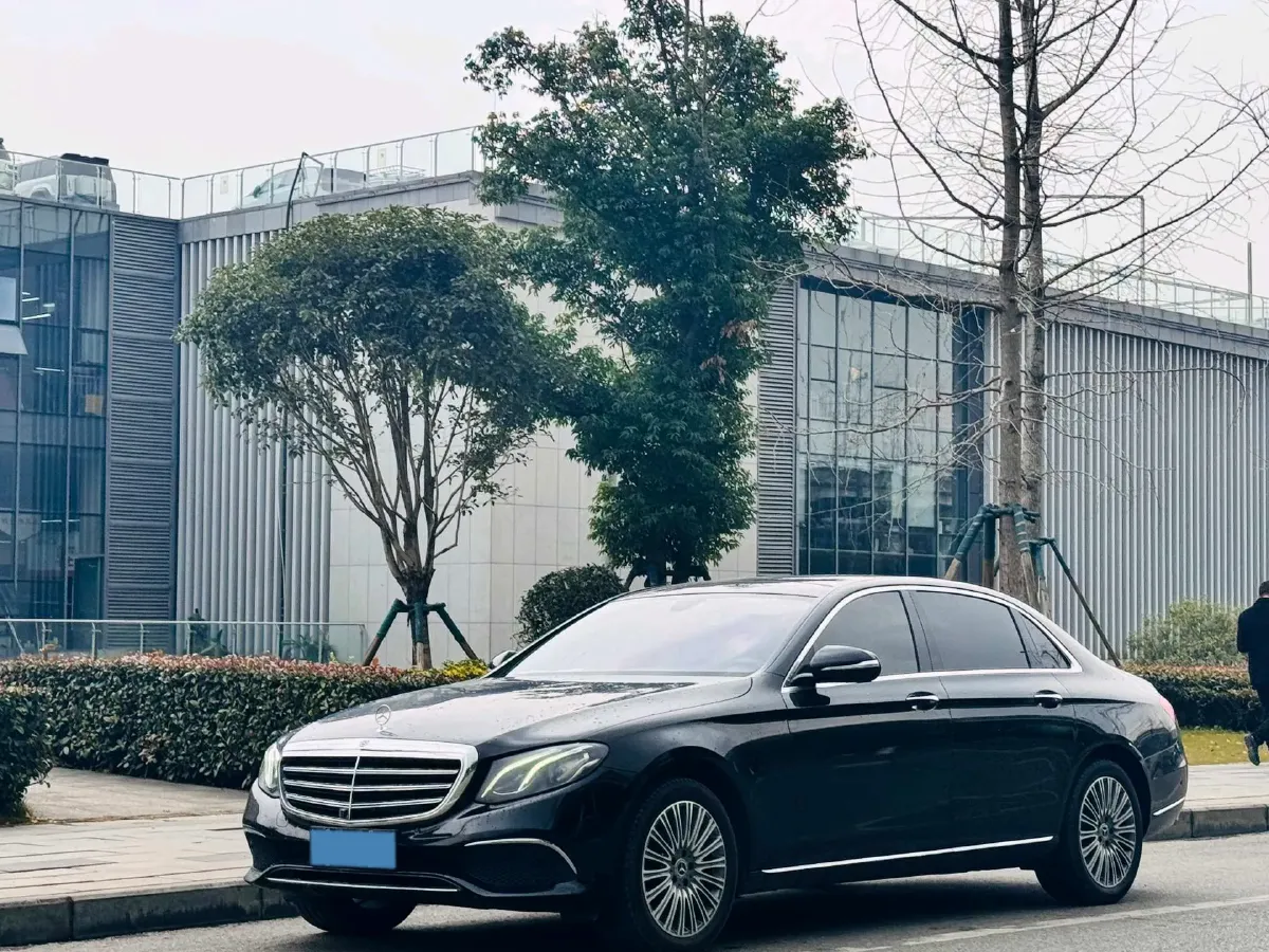 2020 Mercedes-Benz E Class 2.0T 258HP L4 9AT,autocango,china used car exporter,china ev exporter,chinese used car exporter,chinese used ev exporter