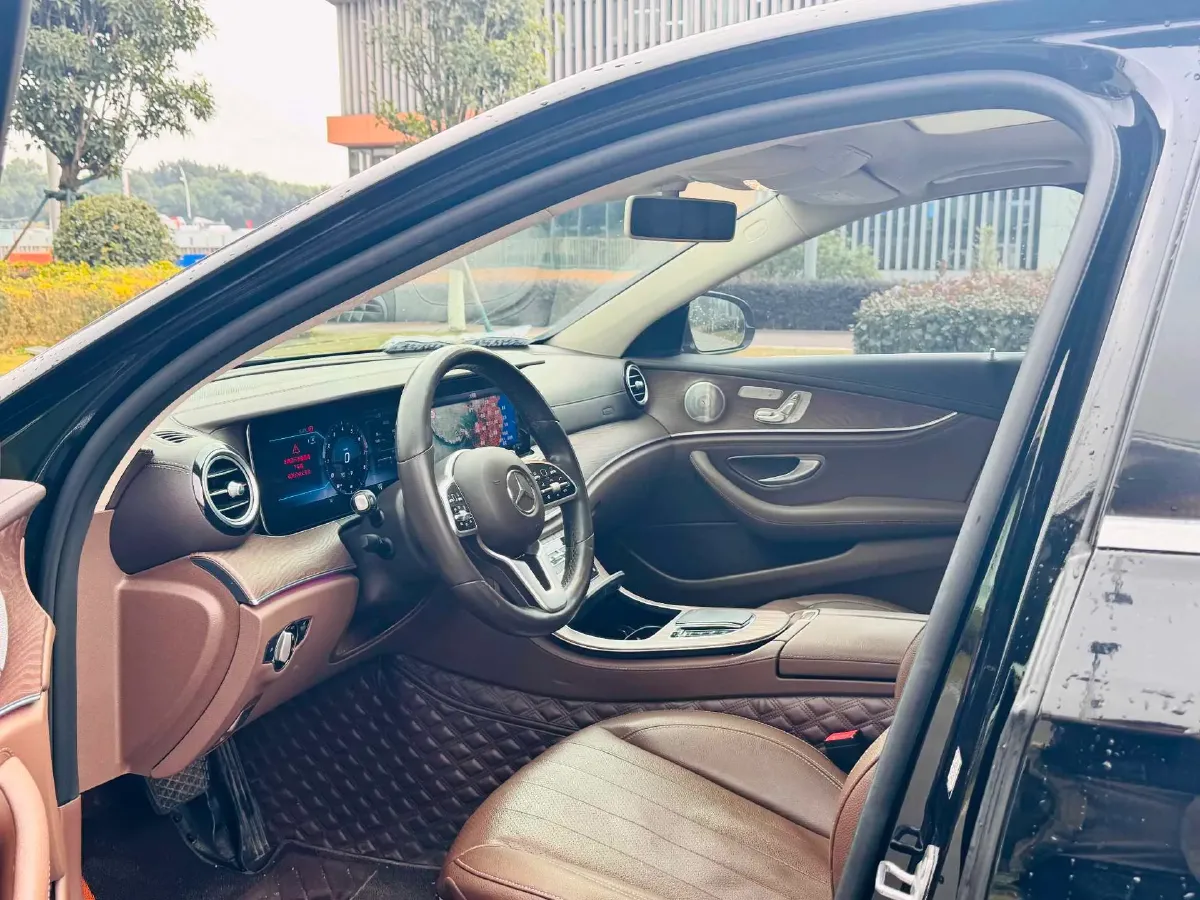 2020 Mercedes-Benz E Class 2.0T 258HP L4 9AT,autocango,china used car exporter,china ev exporter,chinese used car exporter,chinese used ev exporter