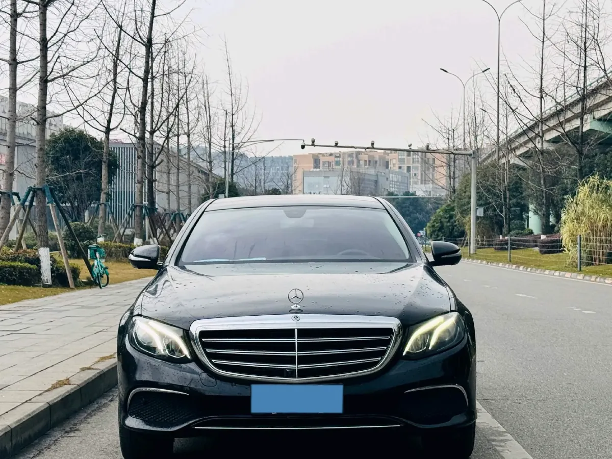 2020 Mercedes-Benz E Class 2.0T 258HP L4 9AT,autocango,china used car exporter,china ev exporter,chinese used car exporter,chinese used ev exporter