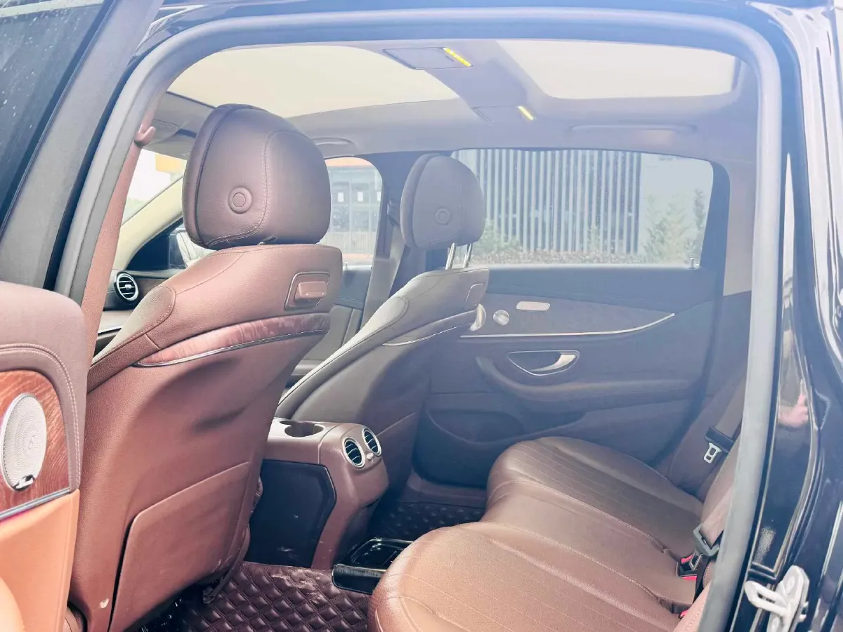 2020 Mercedes-Benz E Class 2.0T 258HP L4 9AT,autocango,china used car exporter,china ev exporter,chinese used car exporter,chinese used ev exporter