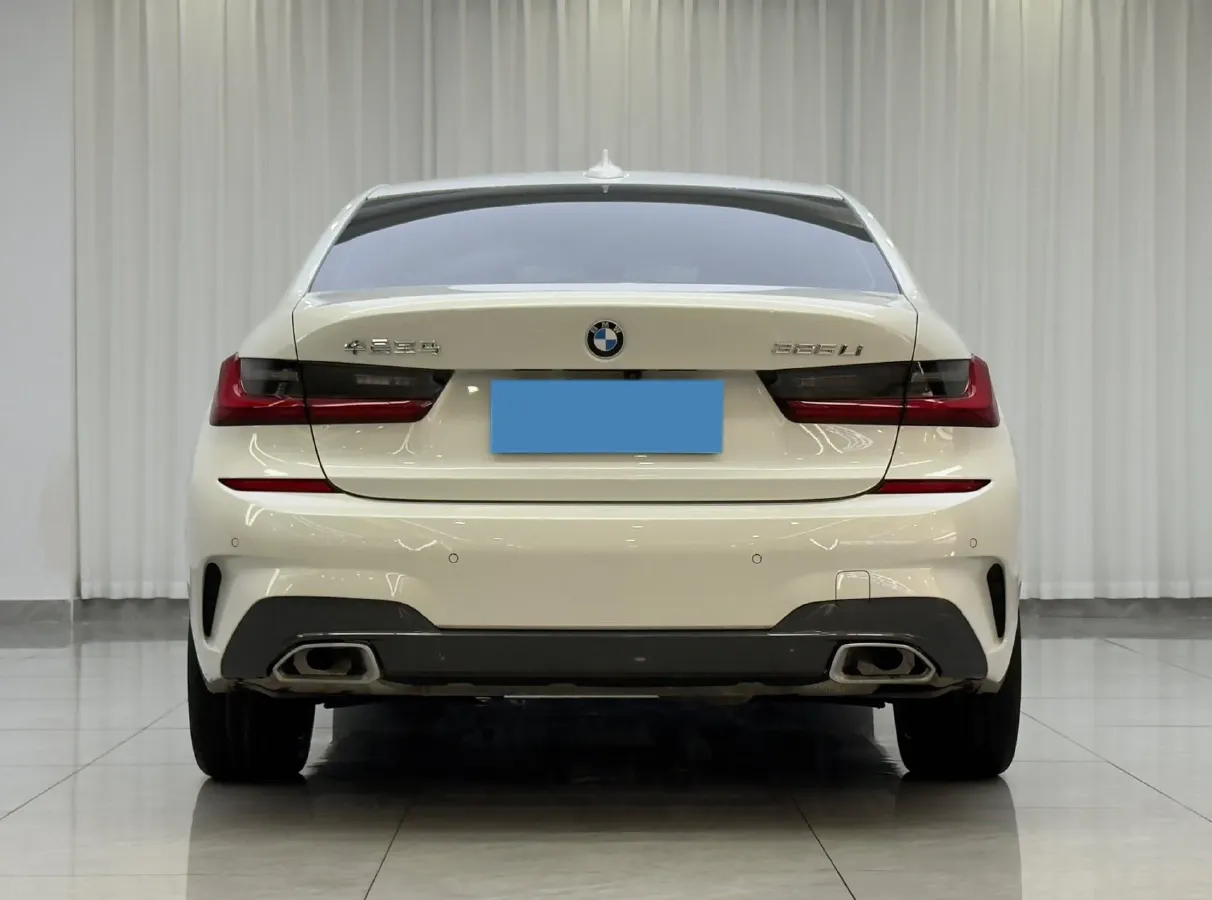 2022 BMW 3 Series 2.0T 184HP L4 8AT,autocango,china used car exporter,china ev exporter,chinese used car exporter,chinese used ev exporter