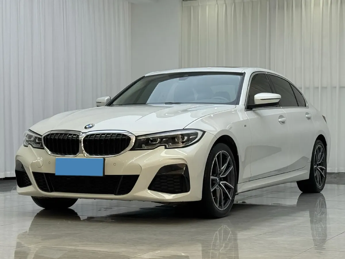 2022 BMW 3 Series 2.0T 184HP L4 8AT,autocango,china used car exporter,china ev exporter,chinese used car exporter,chinese used ev exporter