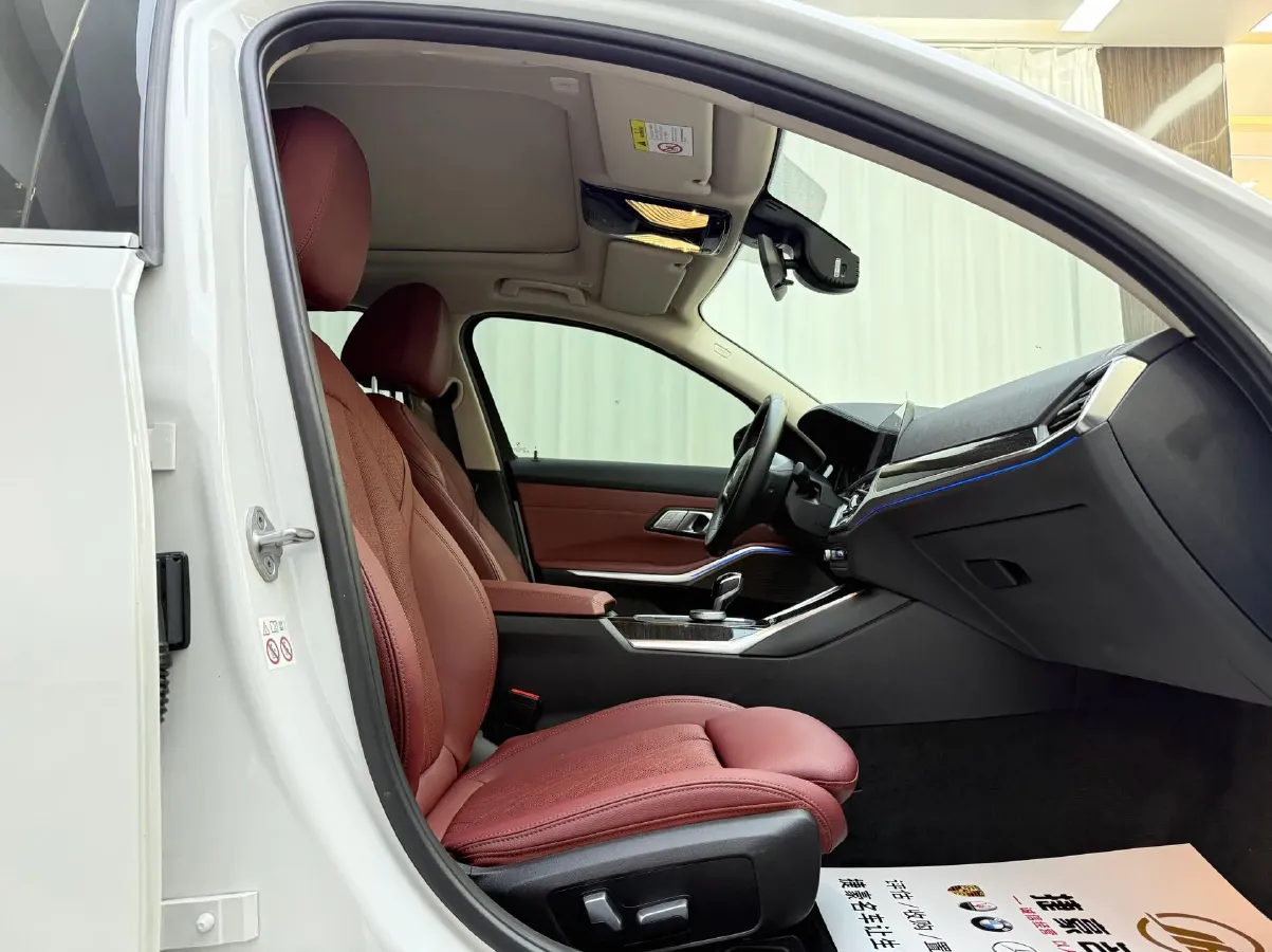 2022 BMW 3 Series 2.0T 184HP L4 8AT,autocango,china used car exporter,china ev exporter,chinese used car exporter,chinese used ev exporter