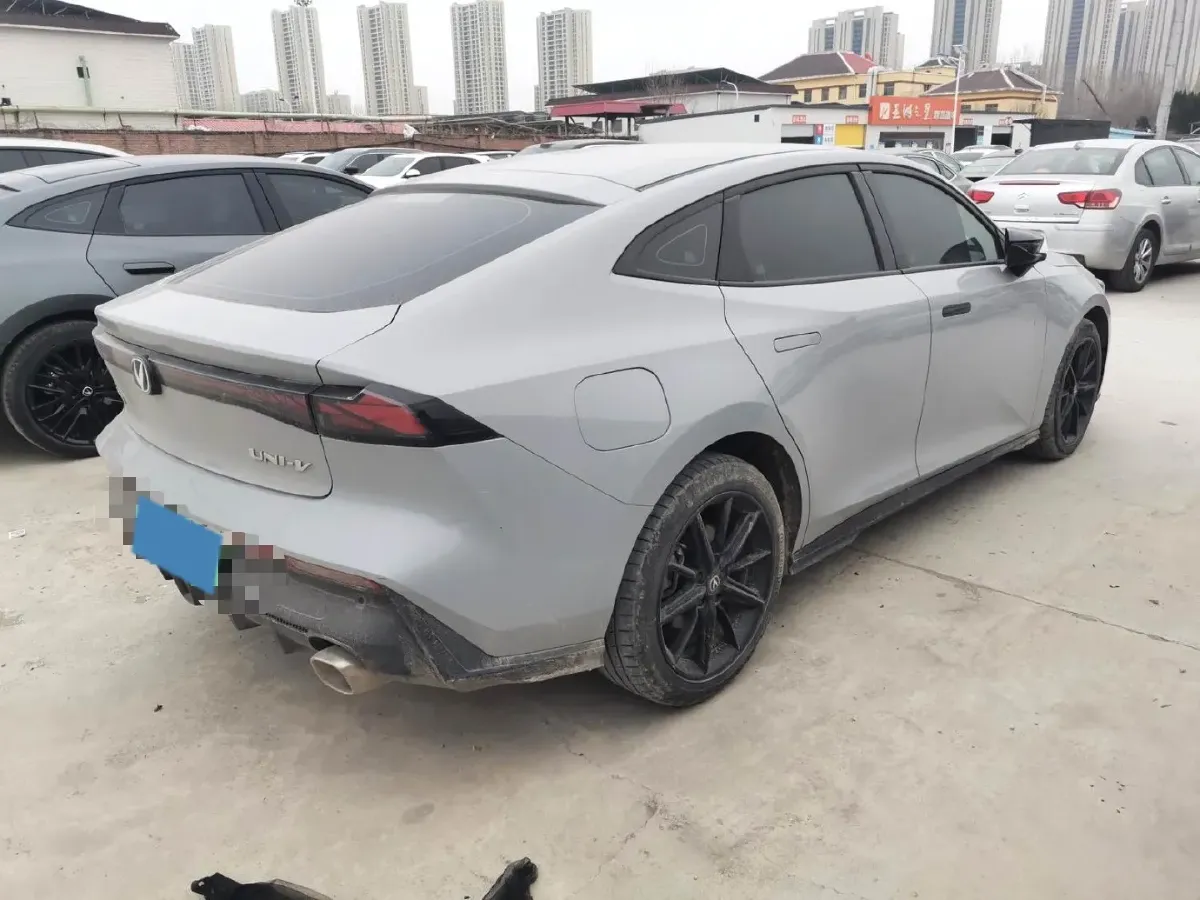 2023 ChangAn UNI-V iDD 1.5T 170HP L4 6TCT PHEV 18.4KWH,autocango,china used car exporter,china ev exporter,chinese used car exporter,chinese used ev exporter