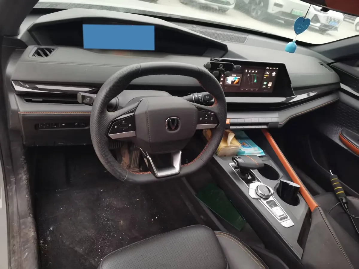 2023 ChangAn UNI-V iDD 1.5T 170HP L4 6TCT PHEV 18.4KWH,autocango,china used car exporter,china ev exporter,chinese used car exporter,chinese used ev exporter