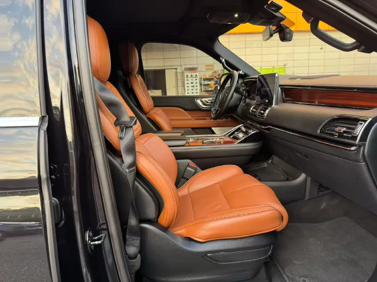 2019 Lincoln Navigator 3.5T 388HP V6 10AT,autocango,china used car exporter,china ev exporter,chinese used car exporter,chinese used ev exporter