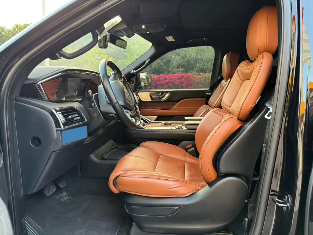 2019 Lincoln Navigator 3.5T 388HP V6 10AT,autocango,china used car exporter,china ev exporter,chinese used car exporter,chinese used ev exporter