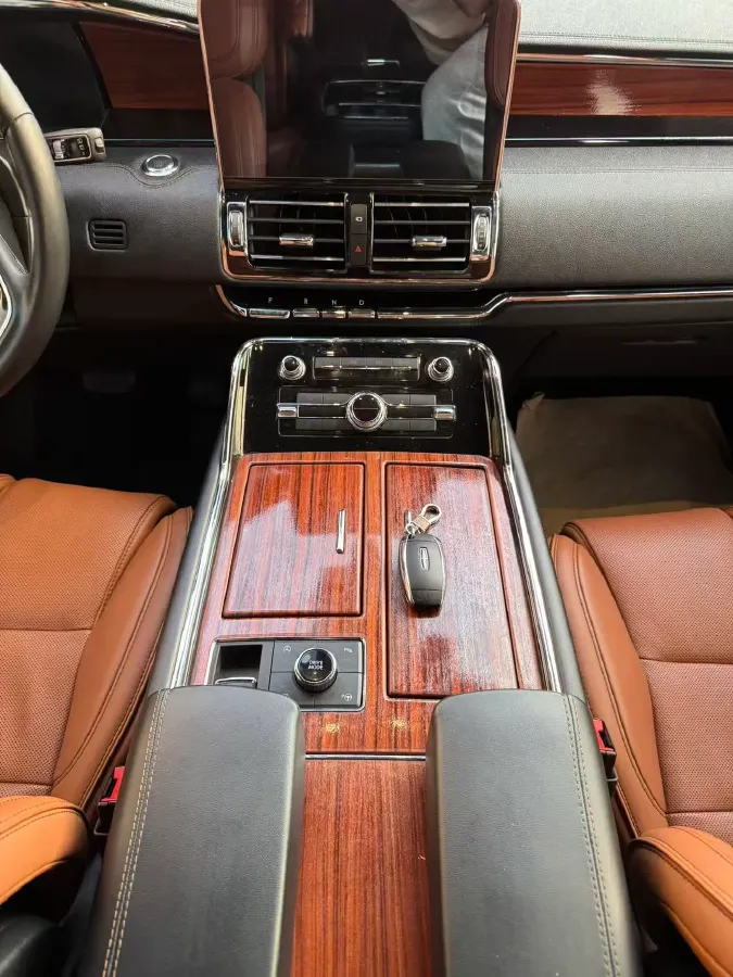 2019 Lincoln Navigator 3.5T 388HP V6 10AT,autocango,china used car exporter,china ev exporter,chinese used car exporter,chinese used ev exporter