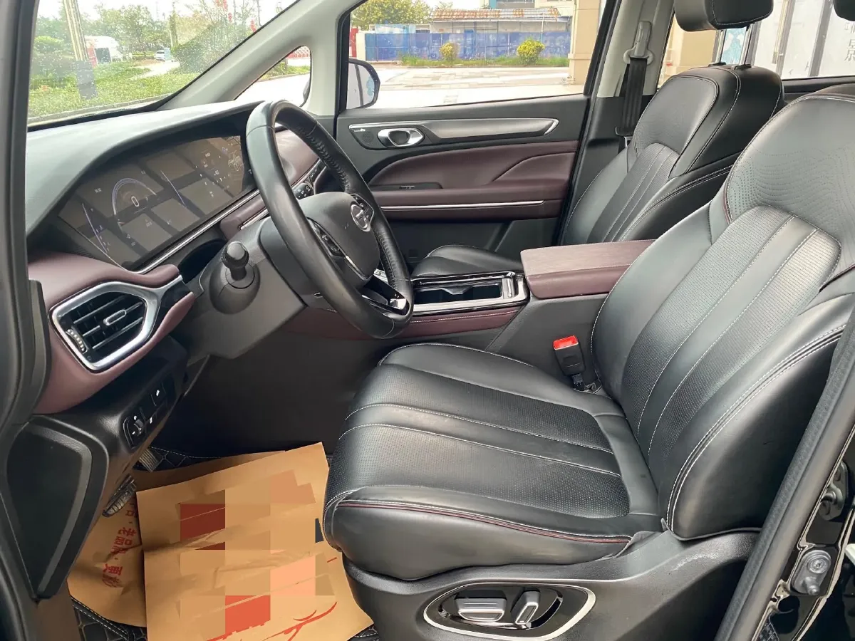 2023 GAC Trumpchi M6 1.5T 177HP L4 7DCT,autocango,china used car exporter,china ev exporter,chinese used car exporter,chinese used ev exporter