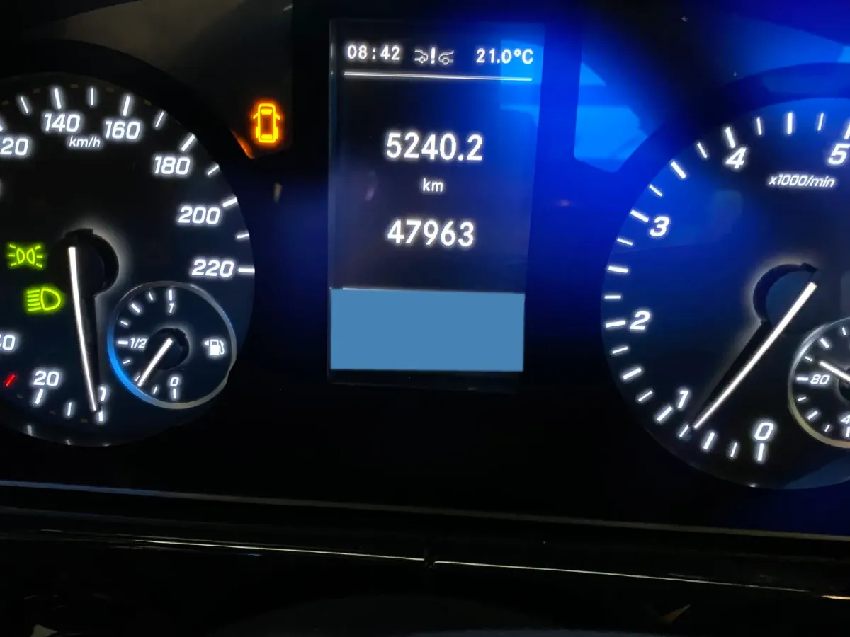 2021 Mercedes-Benz Vito 2.0T 211HP L4 9AT,autocango,china used car exporter,china ev exporter,chinese used car exporter,chinese used ev exporter