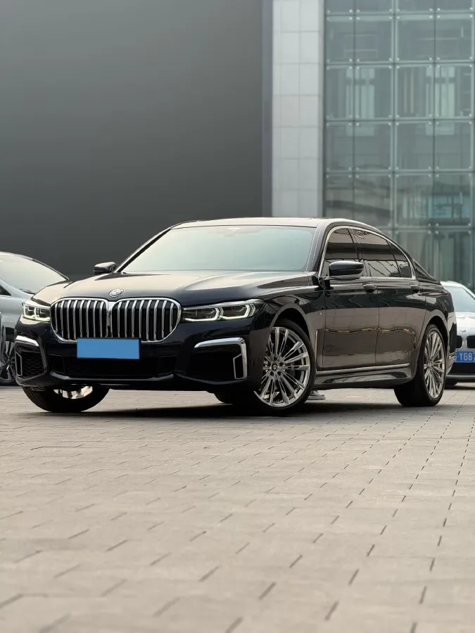 2019 BMW 7 Series 2.0T 265HP L4 8AT,autocango,china used car exporter,china ev exporter,chinese used car exporter,chinese used ev exporter