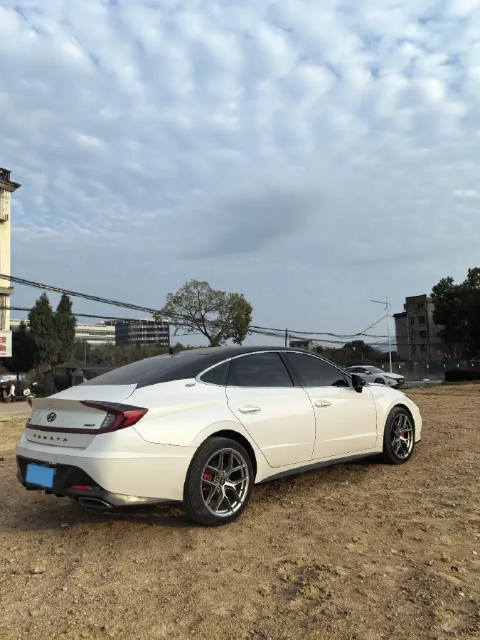 2022 Hyundai Sonata 2.0T 240HP L4 8AT,autocango,china used car exporter,china ev exporter,chinese used car exporter,chinese used ev exporter