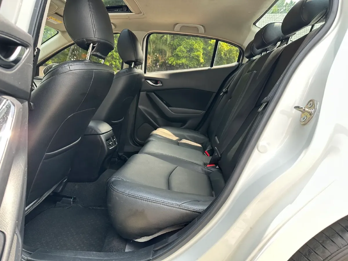 2017 Mazda 3 Axela 1.5L 117HP L4 6AT,autocango,china used car exporter,china ev exporter,chinese used car exporter,chinese used ev exporter