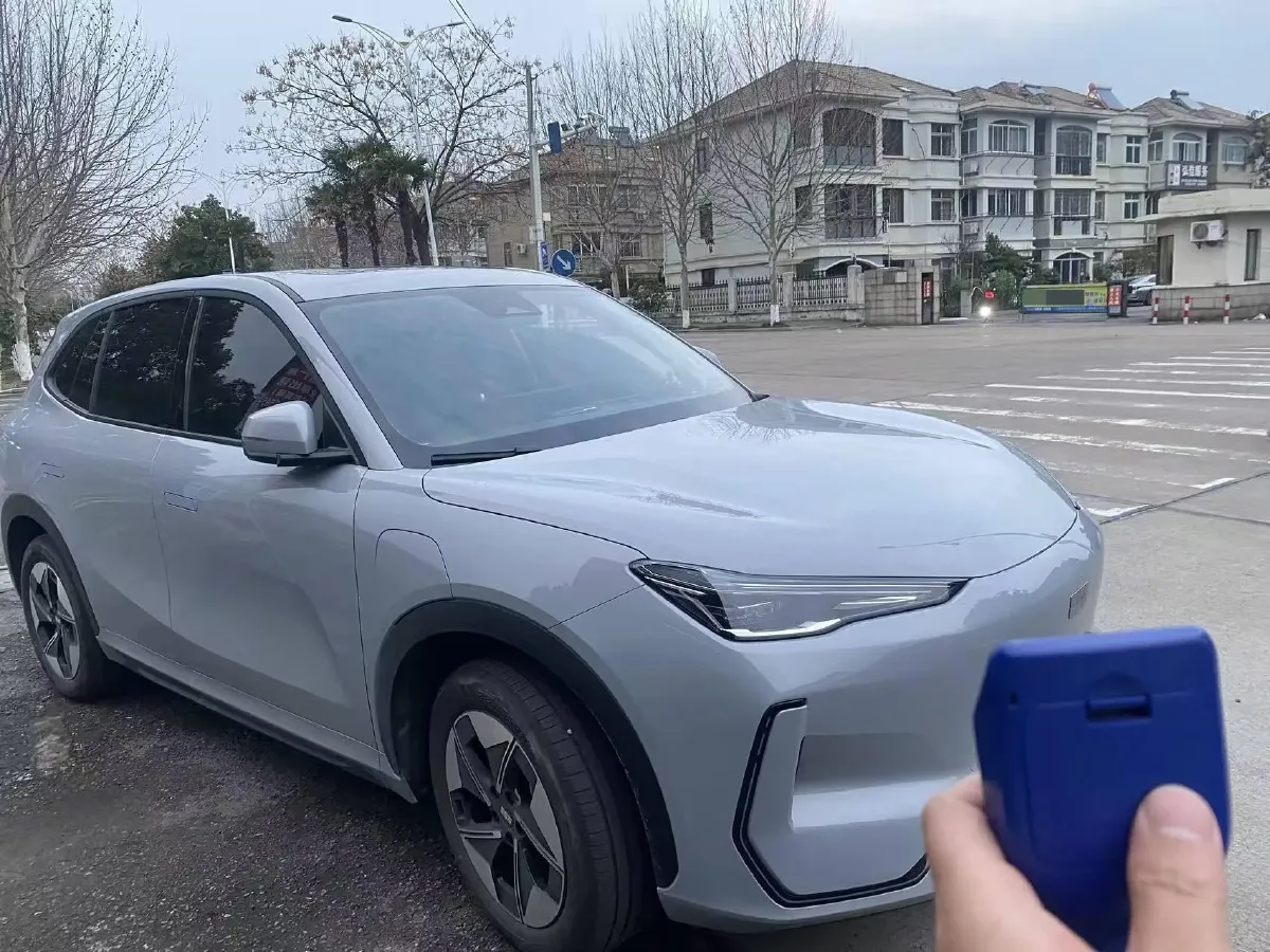 2024 Geely Emgrand L HiP 1.5T 181HP L4 3DHT PHEV 15.5KWH,autocango,china used car exporter,china ev exporter,chinese used car exporter,chinese used ev exporter