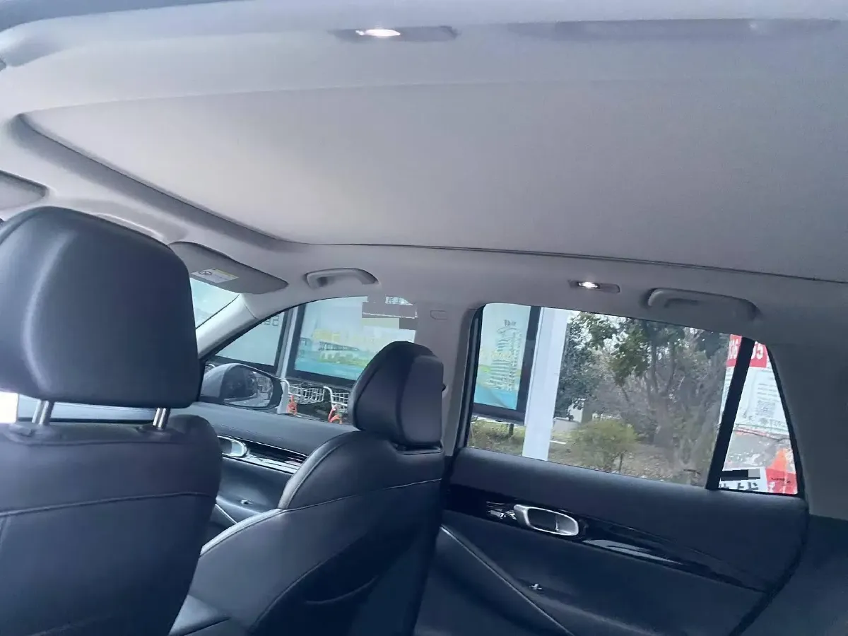 2024 Geely Emgrand L HiP 1.5T 181HP L4 3DHT PHEV 15.5KWH,autocango,china used car exporter,china ev exporter,chinese used car exporter,chinese used ev exporter