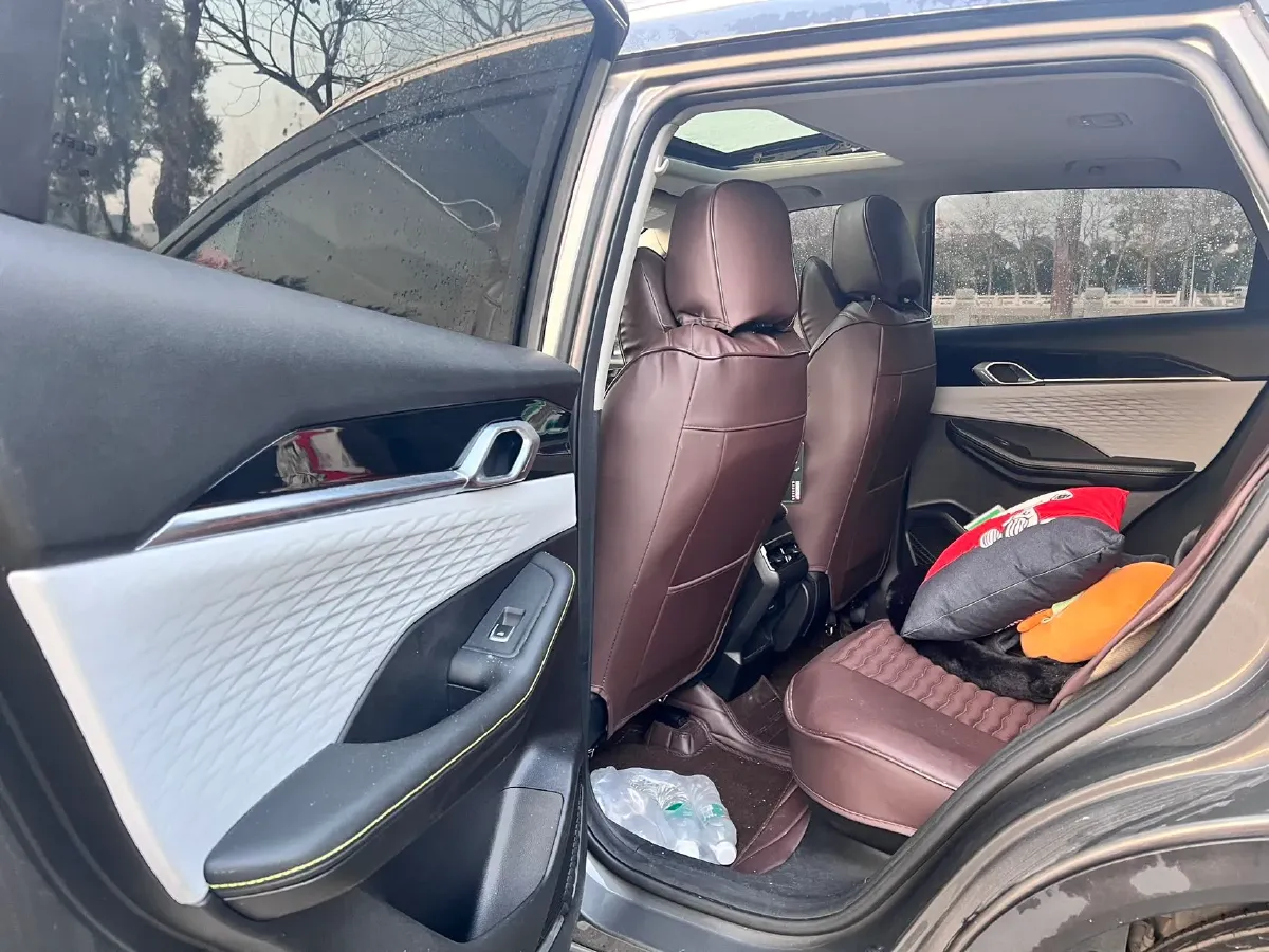 2022 Geely Coolray 1.5T 181HP L4 7DCT,autocango,china used car exporter,china ev exporter,chinese used car exporter,chinese used ev exporter