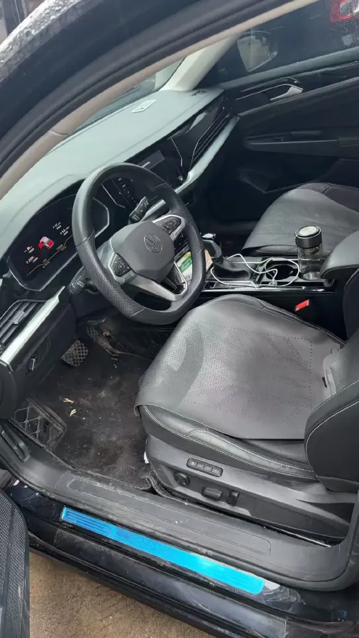 2025 Volkswagen Passat 2.0T 186HP L4 7DCT,autocango,china used car exporter,china ev exporter,chinese used car exporter,chinese used ev exporter