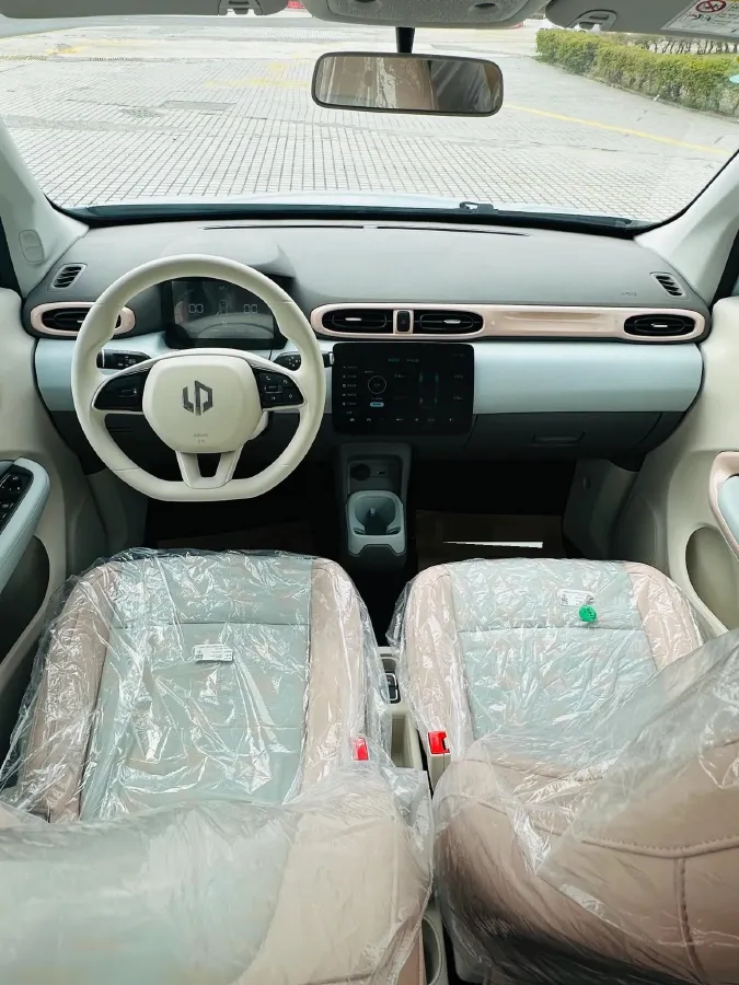 2025 Leapmotor T03 BEV 41.3KWH,autocango,china used car exporter,china ev exporter,chinese used car exporter,chinese used ev exporter