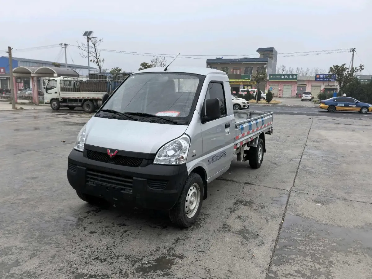 2018 WuLing RongGuang New Truck 1.8L 133HP L4 5MT,autocango,china used car exporter,china ev exporter,chinese used car exporter,chinese used ev exporter