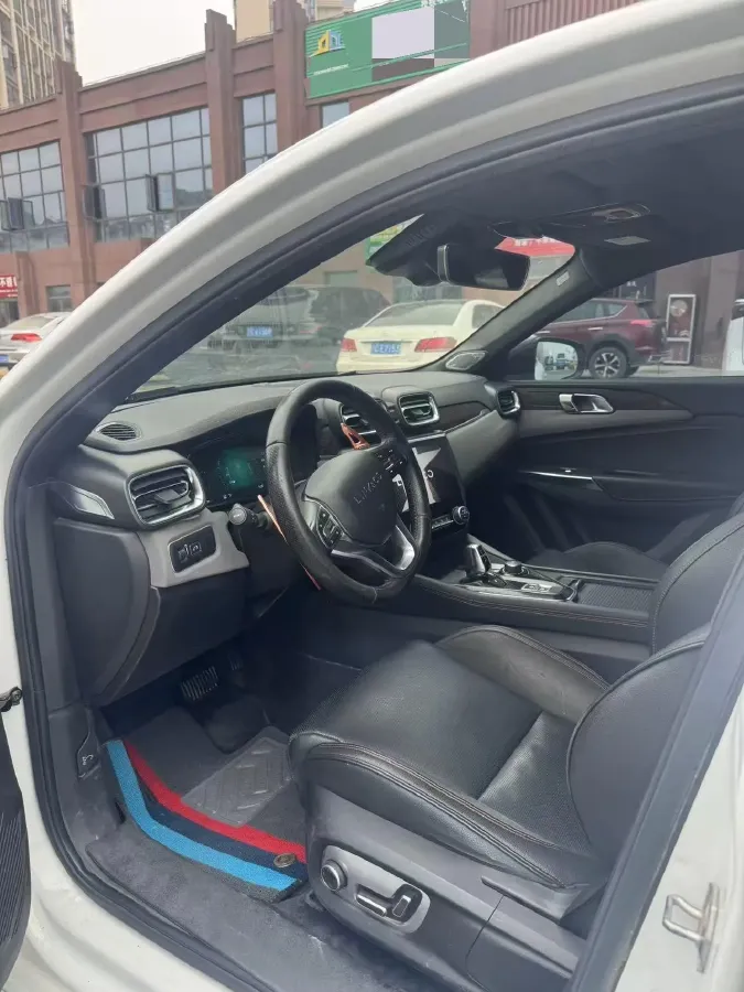 2019 LYNK&CO 03 2.0T 190HP L4 6AT,autocango,china used car exporter,china ev exporter,chinese used car exporter,chinese used ev exporter