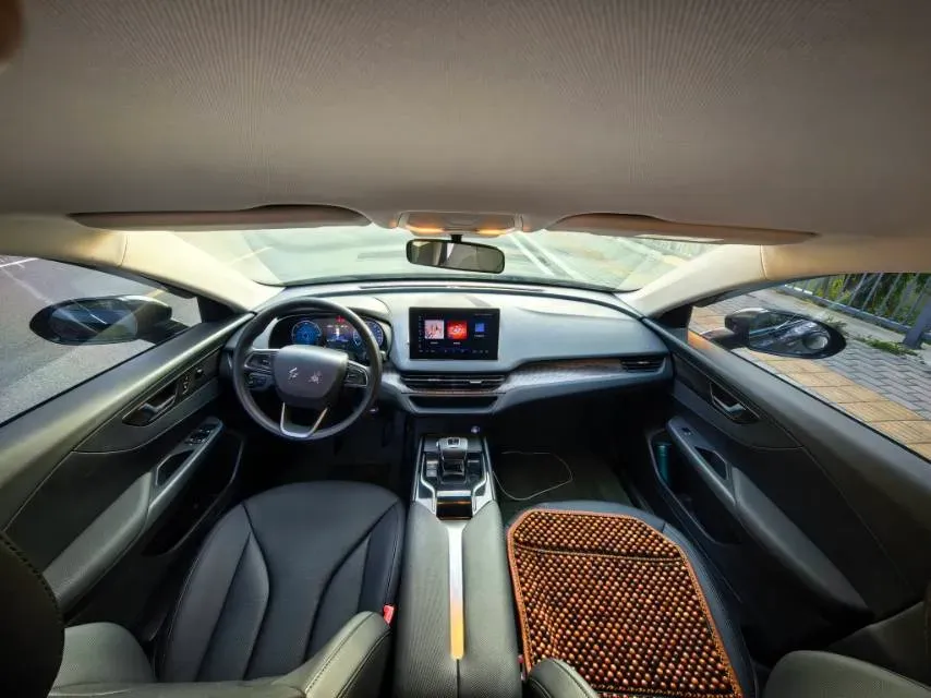 2023 HongQi E-QM5 BEV 82KWH,autocango,china used car exporter,china ev exporter,chinese used car exporter,chinese used ev exporter