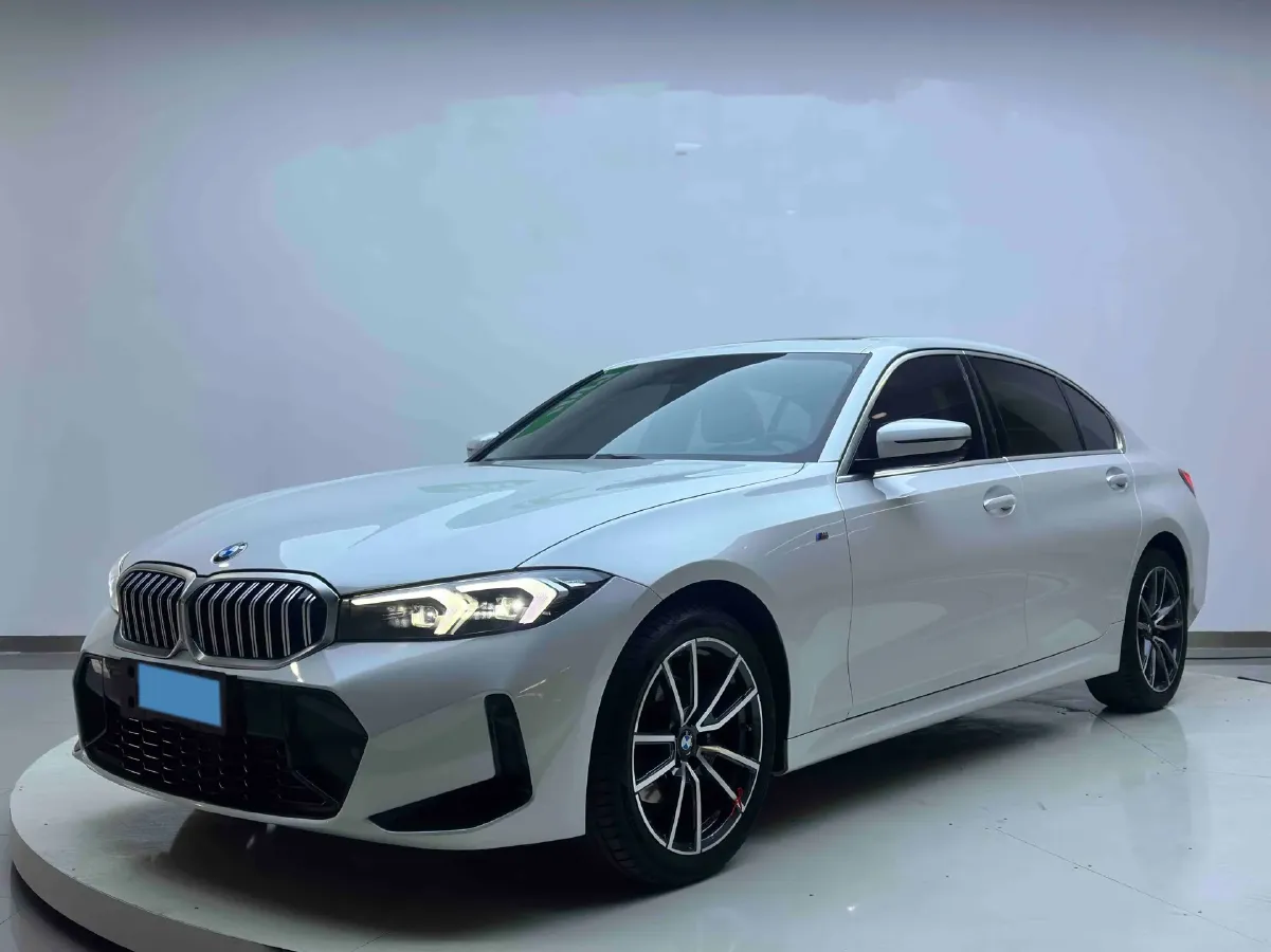 2023 BMW 3 Series 2.0T 156HP L4 8AT,autocango,china used car exporter,china ev exporter,chinese used car exporter,chinese used ev exporter