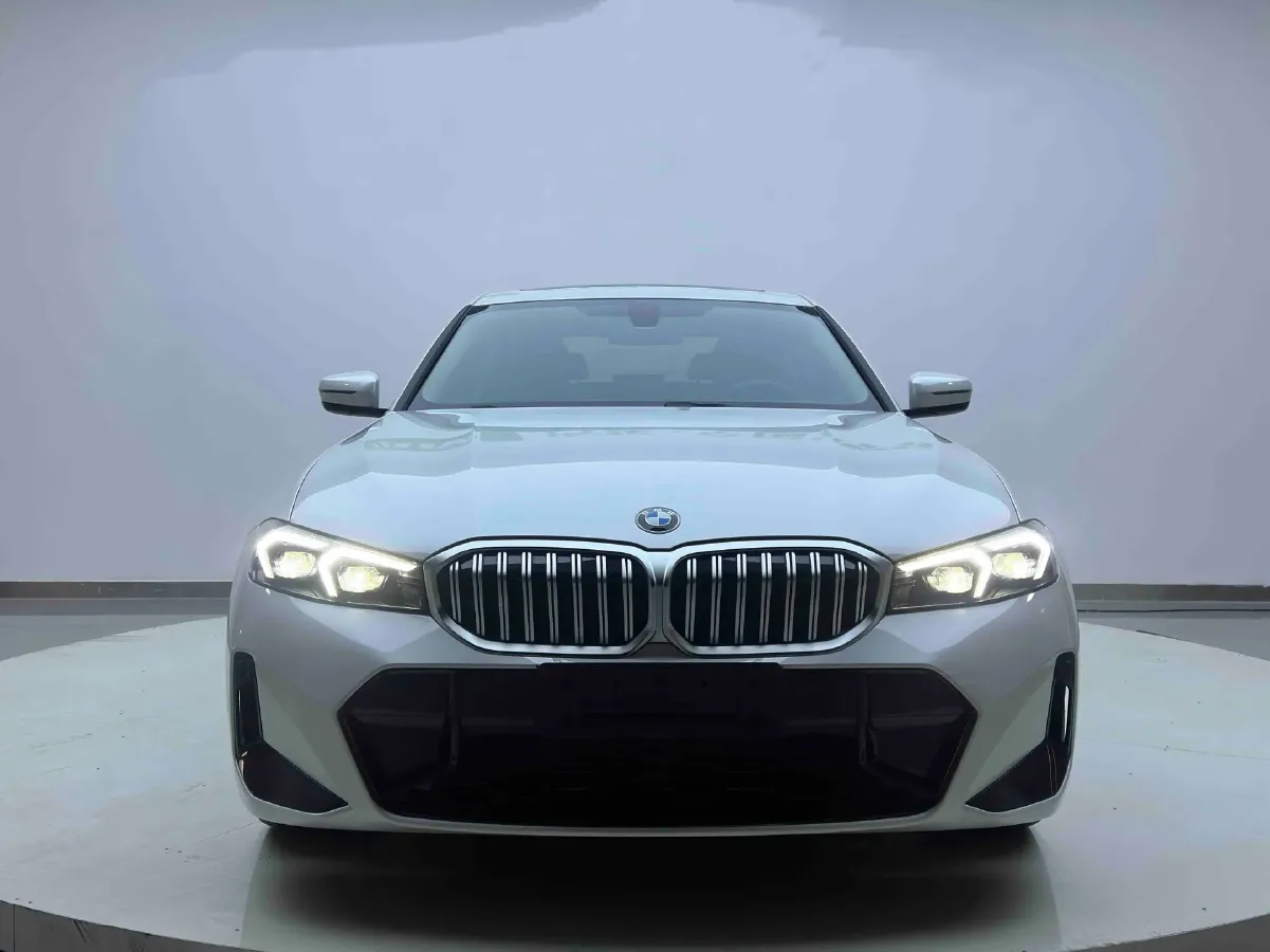 2023 BMW 3 Series 2.0T 156HP L4 8AT,autocango,china used car exporter,china ev exporter,chinese used car exporter,chinese used ev exporter