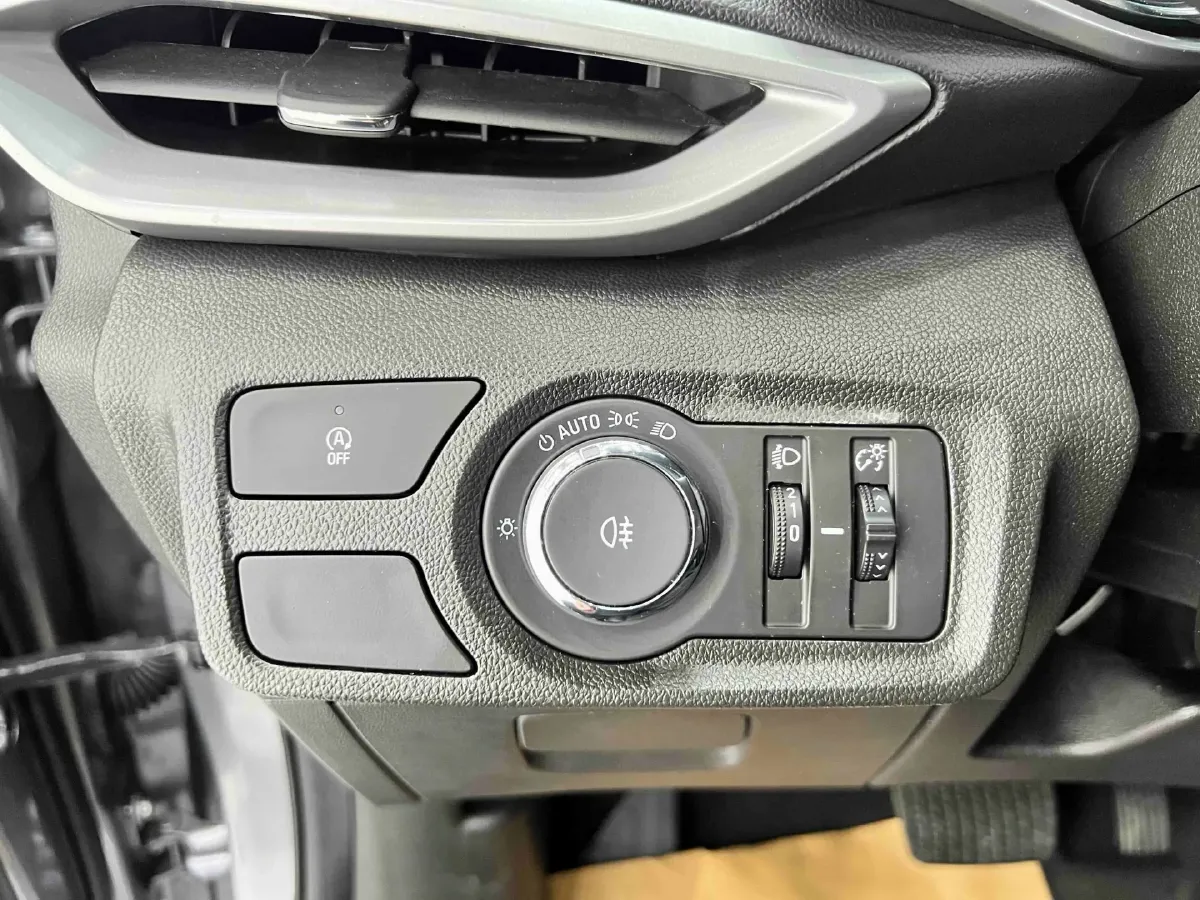 2020 Chevrolet Orlando 1.3T 163HP L3 6AT,autocango,china used car exporter,china ev exporter,chinese used car exporter,chinese used ev exporter