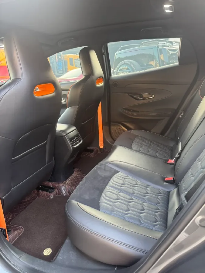 2022 ChangAn UNI-T 1.5T 188HP L4 7DCT,autocango,china used car exporter,china ev exporter,chinese used car exporter,chinese used ev exporter