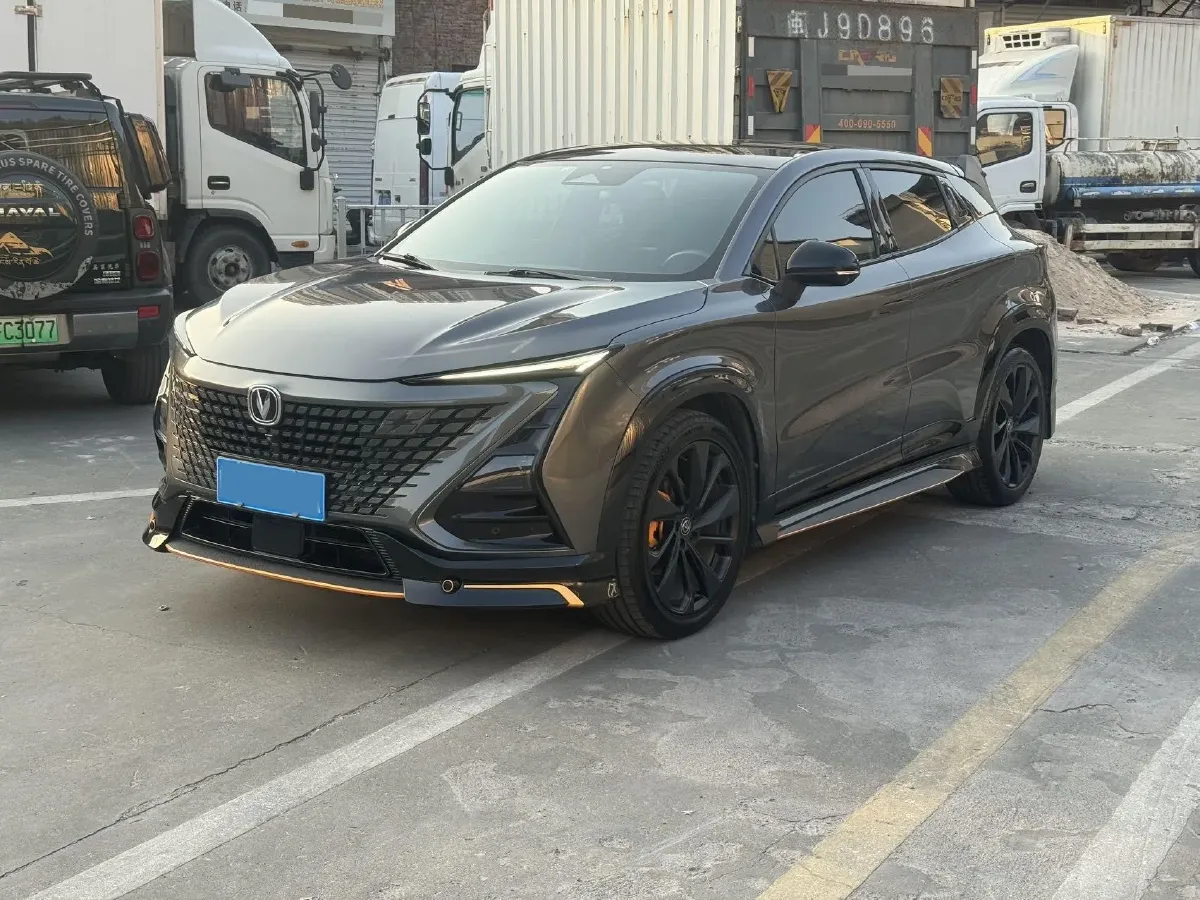 2022 ChangAn UNI-T 1.5T 188HP L4 7DCT,autocango,china used car exporter,china ev exporter,chinese used car exporter,chinese used ev exporter