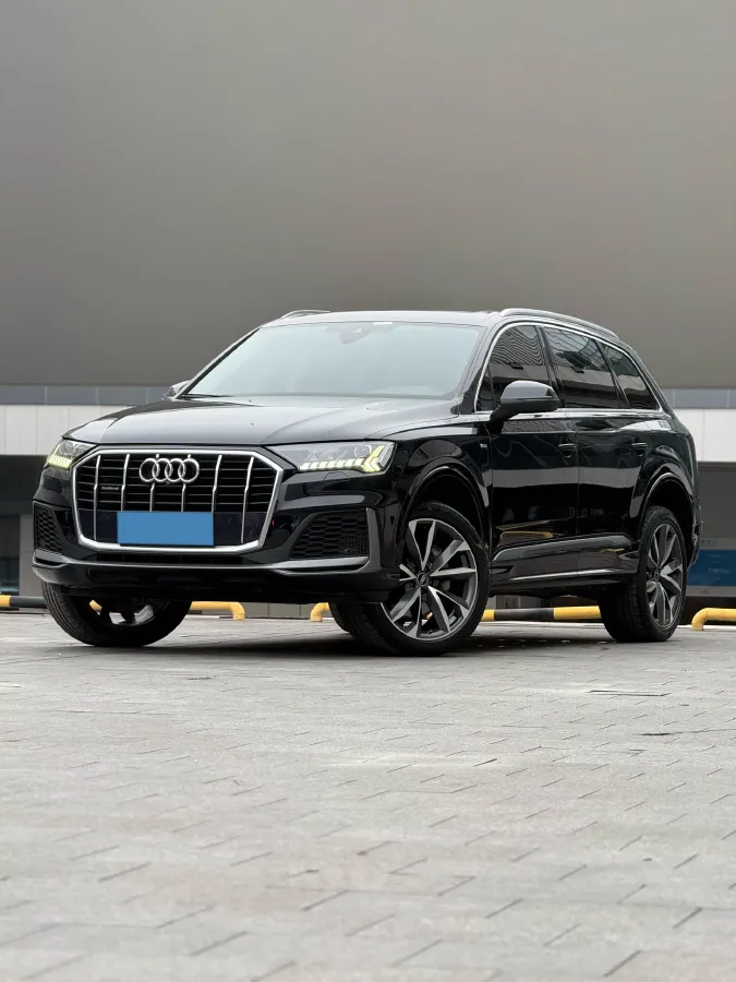2021 Audi Q7 3.0T 340HP V6 8AT,autocango,china used car exporter,china ev exporter,chinese used car exporter,chinese used ev exporter