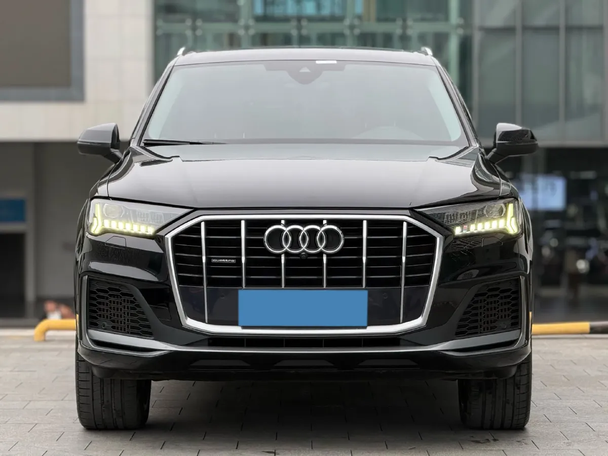 2021 Audi Q7 3.0T 340HP V6 8AT,autocango,china used car exporter,china ev exporter,chinese used car exporter,chinese used ev exporter