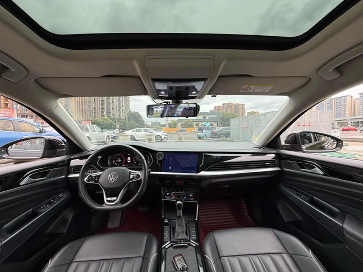 2023 Volkswagen Passat 2.0T 186HP L4 7DCT,autocango,china used car exporter,china ev exporter,chinese used car exporter,chinese used ev exporter