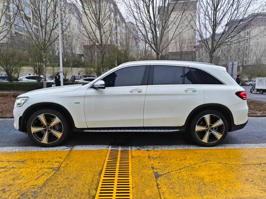2022 Mercedes-Benz GLC Class 2.0T 258HP L4 9AT,autocango,china used car exporter,china ev exporter,chinese used car exporter,chinese used ev exporter