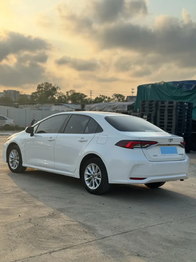 2021 Toyota Corolla 1.2T 116HP L4 CVT,autocango,china used car exporter,china ev exporter,chinese used car exporter,chinese used ev exporter