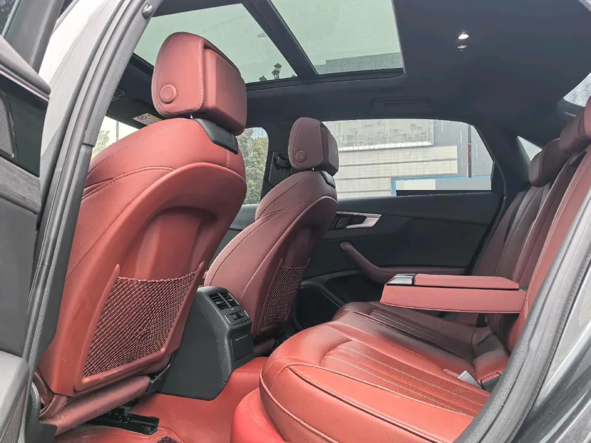 2023 Audi A4L 2.0T 190HP L4 7DCT,autocango,china used car exporter,china ev exporter,chinese used car exporter,chinese used ev exporter