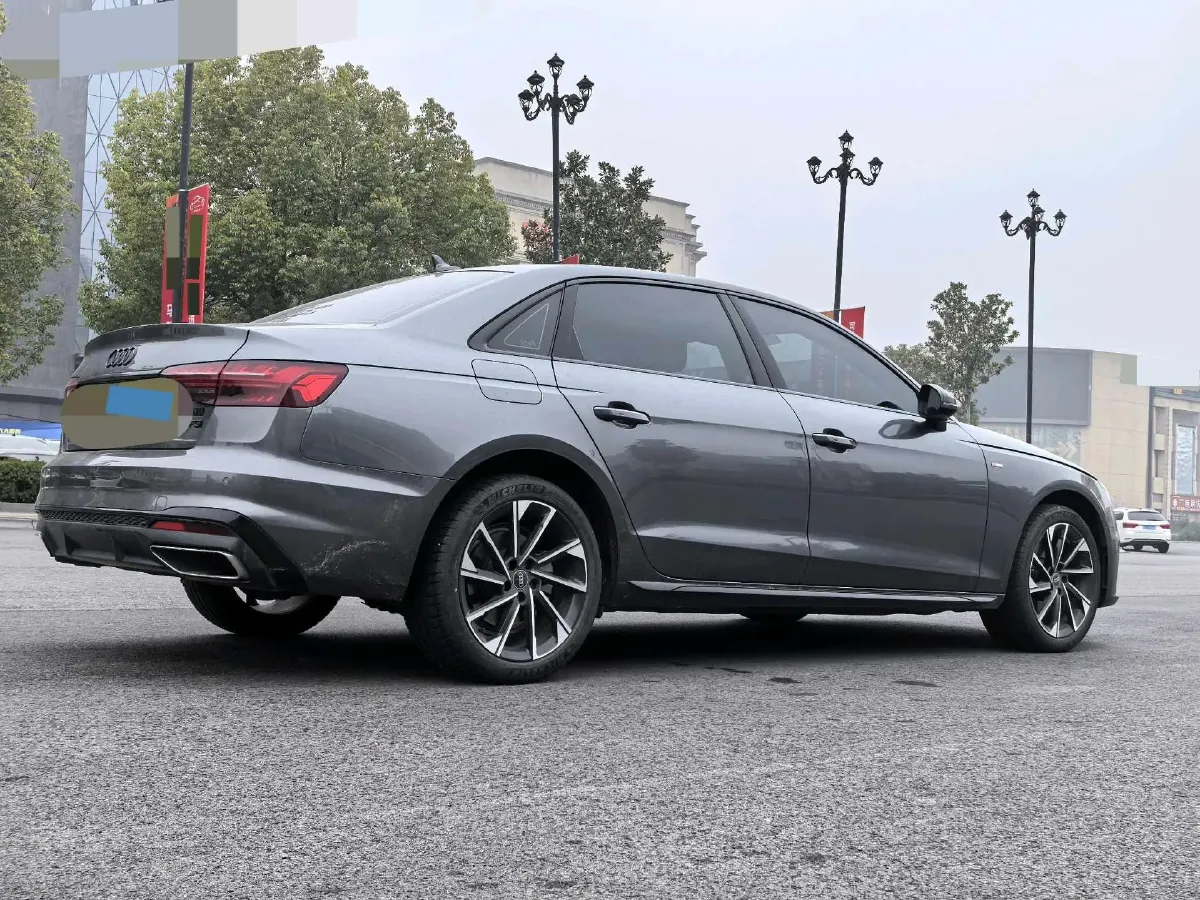 2023 Audi A4L 2.0T 190HP L4 7DCT,autocango,china used car exporter,china ev exporter,chinese used car exporter,chinese used ev exporter