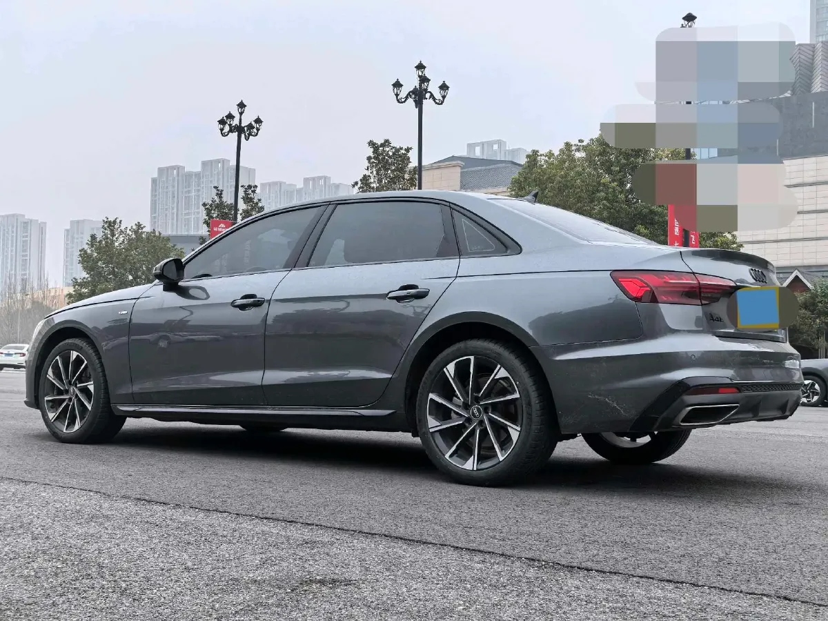 2023 Audi A4L 2.0T 190HP L4 7DCT,autocango,china used car exporter,china ev exporter,chinese used car exporter,chinese used ev exporter