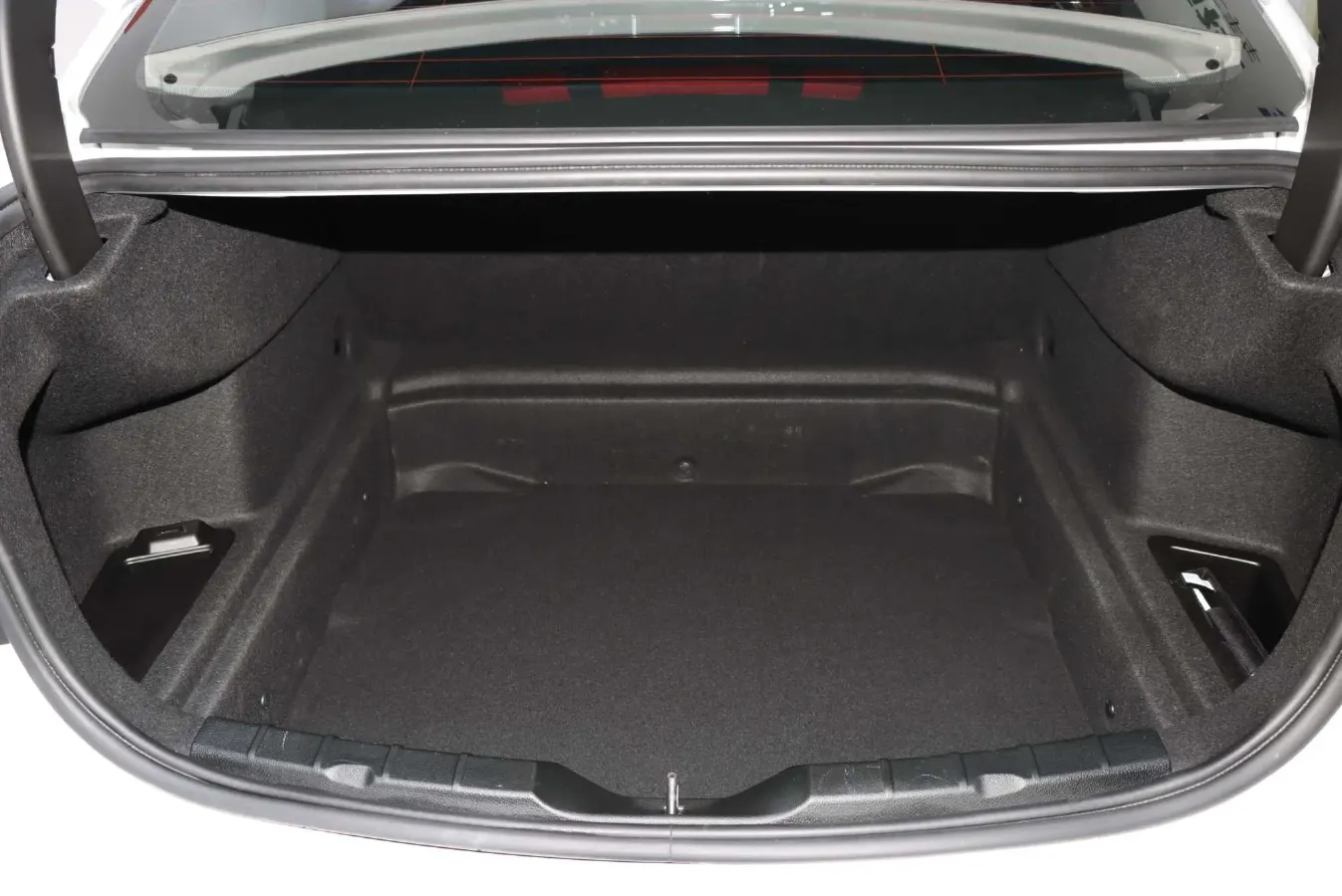 2020 BMW 1 Series 1.5T 140HP L3 7DCT,autocango,china used car exporter,china ev exporter,chinese used car exporter,chinese used ev exporter