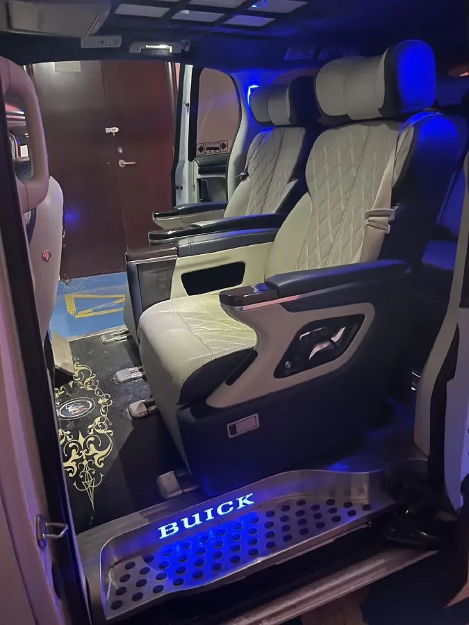 2018 Buick GL8 2.0T 260HP L4 6AT,autocango,china used car exporter,china ev exporter,chinese used car exporter,chinese used ev exporter