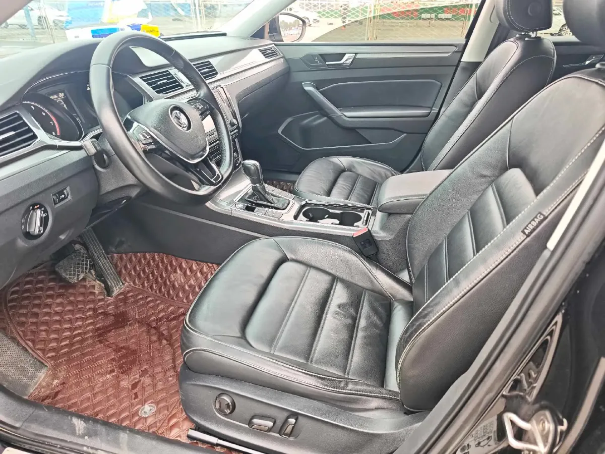 2017 Volkswagen Passat 1.8T 180HP L4 7DCT,autocango,china used car exporter,china ev exporter,chinese used car exporter,chinese used ev exporter