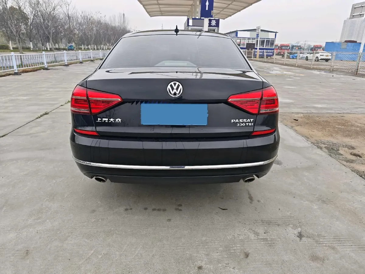 2017 Volkswagen Passat 1.8T 180HP L4 7DCT,autocango,china used car exporter,china ev exporter,chinese used car exporter,chinese used ev exporter