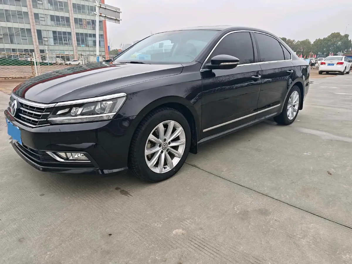 2017 Volkswagen Passat 1.8T 180HP L4 7DCT,autocango,china used car exporter,china ev exporter,chinese used car exporter,chinese used ev exporter