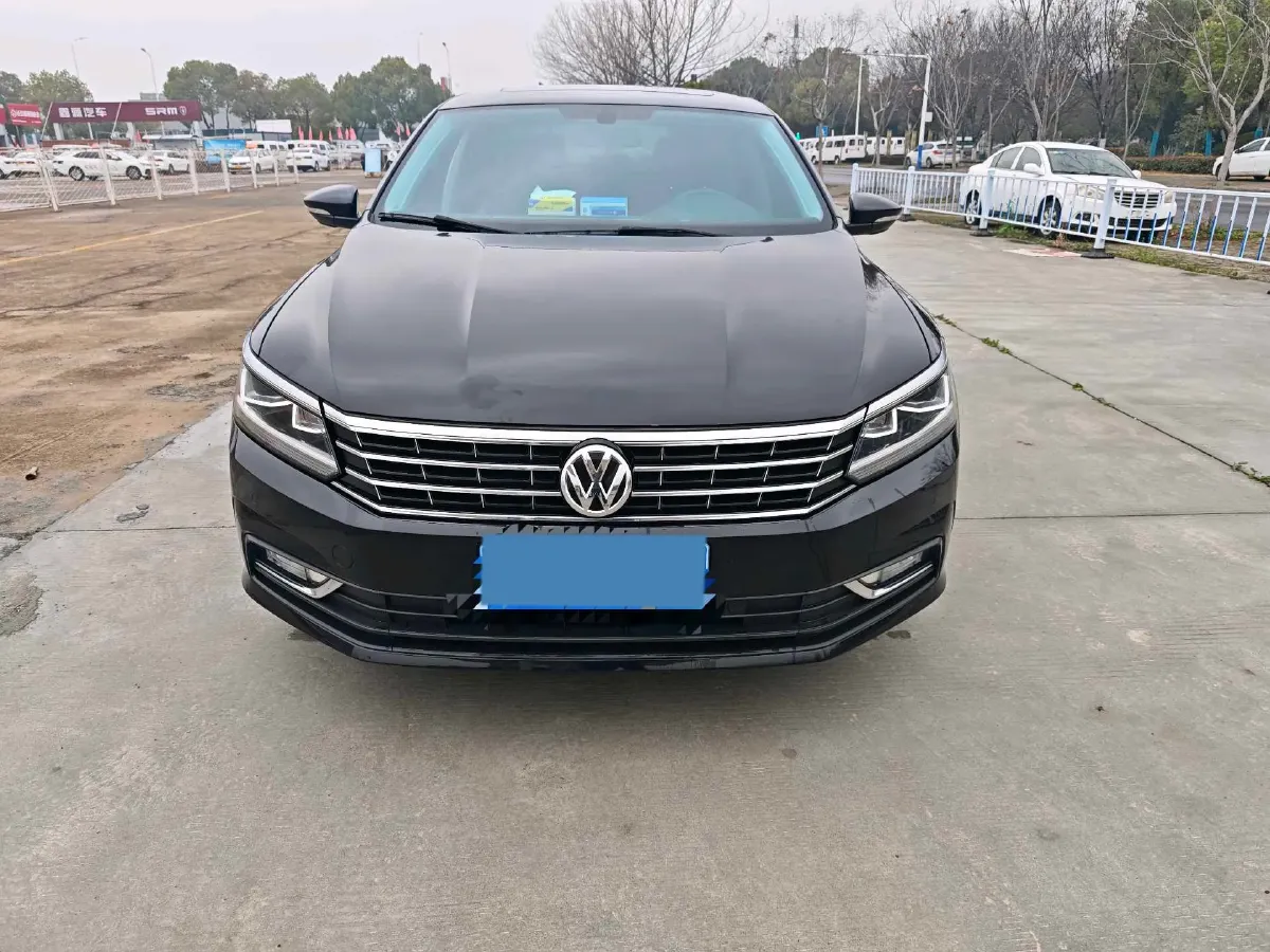 2017 Volkswagen Passat 1.8T 180HP L4 7DCT,autocango,china used car exporter,china ev exporter,chinese used car exporter,chinese used ev exporter