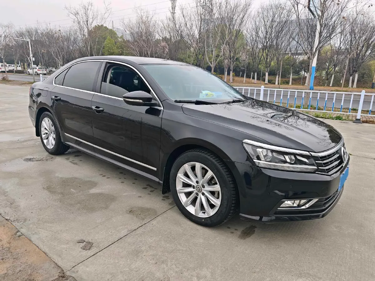 2017 Volkswagen Passat 1.8T 180HP L4 7DCT,autocango,china used car exporter,china ev exporter,chinese used car exporter,chinese used ev exporter